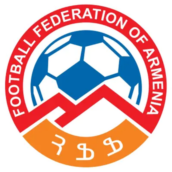 L’emblema della federatione di calcio d’armenia con pallone da calcio blu e montagne rosse stilizzate su sfondo rosso