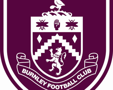 Lo stemma ufficiale del burnley football club con scudo araldico bianco, leone rampante su sfondo granata e uccello stilizzato.