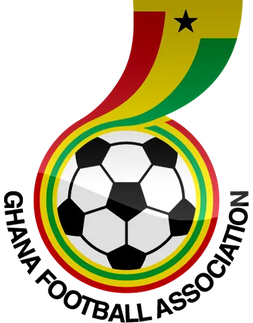 Emblema della federazione calcistica del ghana con pallone bianco e nero e nastri rossi gialli e verdi con stella sopra