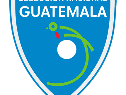 Lo stemma ufficiale della squadra nazionale di calcio del guatemala con scudo blu e quetzal verde sopra il pallone bianco