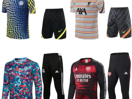Kit da allenamento arsenal rosso e nero con scritta emirates fly better sul petto nella collezione kit maglie calcio