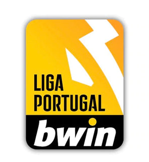 Logo rettangolare giallo e nero con testo lega portogallo e grafica bianca stilizzata sopra il marchio bwin