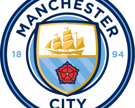 Logo del Manchester City con nave dorata su onde bianche e blu sopra una rosa rossa nel cerchio blu navy
