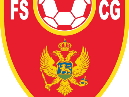 Emblema a scudo rosso e giallo con pallone da calcio bianco in alto, lettere fs e cg e aquila bicipite dorata montagemegro