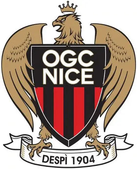 L’emblema ogc nizza con aquila dorata e scudo a strisce verticali nere e rosse con scritta bianca su sfondo nero.