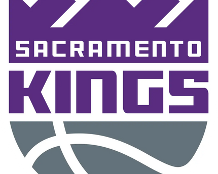 Logo dei sacramento kings in viola e grigio con corona sopra il nome della squadra in una collezione sacramento kings
