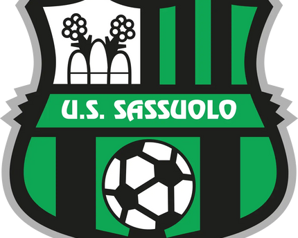 Cresta a scudo verde e nera con pallone da calcio, strisce verticali e testo u.s. nella collezione sassuolo