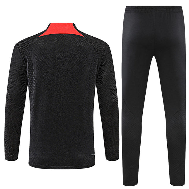 Kit Giacca Nera  + Tuta Liverpool  2022/23 (con Taglia Bambino)