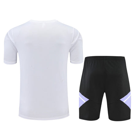 Kit Maglia Bianca + Pantaloncini Real Madrid  2022/23