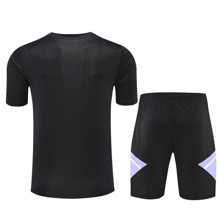 Kit Maglia Nera  + Pantaloncini Real Madrid  2022/23