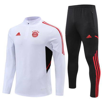 Kit Giacca Bianca + Tuta Bayern Monaco 2022/23 (con Taglia Bambino)