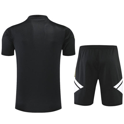 Kit Maglia Nera   + Pantaloncini Juventus 2022/23