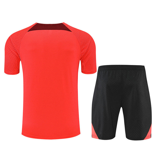 Kit Maglia Rossa + Pantaloncini Liverpool 2022/23