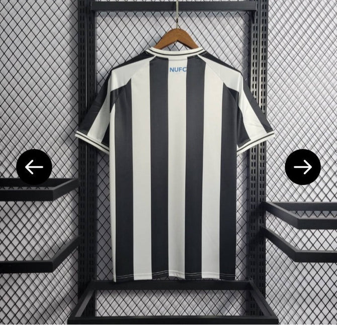 Maglia Newcastle Home 2022/23 ( con Taglia XXXL e Taglia Bambino )