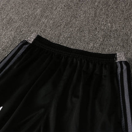 Kit Felpa Bianca + Tuta Nera Juventus 2021/22