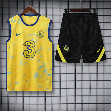 Yellow Jersey + Chelsea Shorts 2022/23 Kit