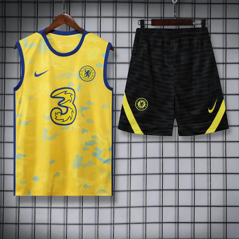 Yellow Jersey + Chelsea Shorts 2022/23 Kit