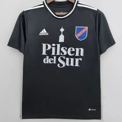 Maglia colo-colo copa libertadores commemorative edition 2022/23 adidas nera con bordi bianchi e stemma blu rosso