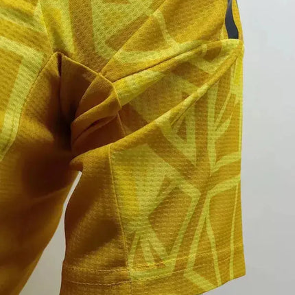 Manchester United Goalkeeper Jersey Yellow 2022/23