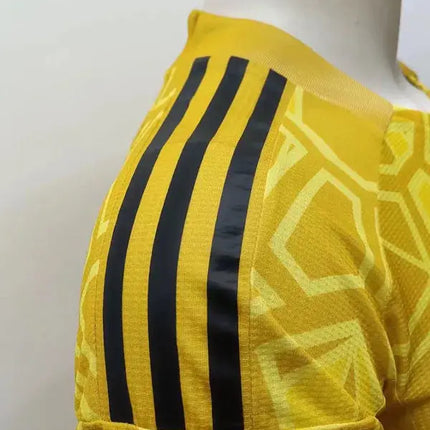 Manchester United Goalkeeper Jersey Yellow 2022/23