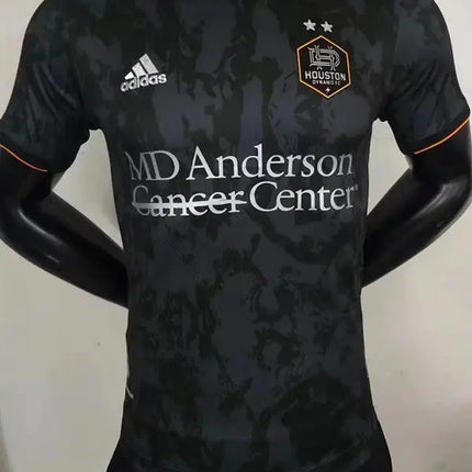 Maglia Adidas da calcio nera camouflage Houston Dynamo Fc 2022 23 con stemma e sponsor Md Anderson