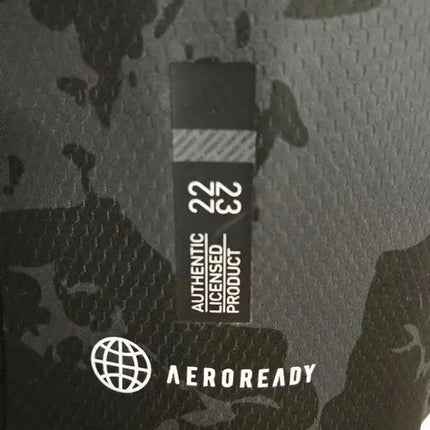 Scarpa aeroready nera con motivo mimetico e tomaia in mesh strutturato etichetta prodotto ufficiale maglia mls houston dynamo fc trasferta 2022 23