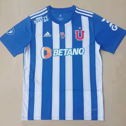 Maglia pre-stagione universidad de chile 2022 23 jersey calcio a righe blu e bianche con logo rosso u e sponsor betano