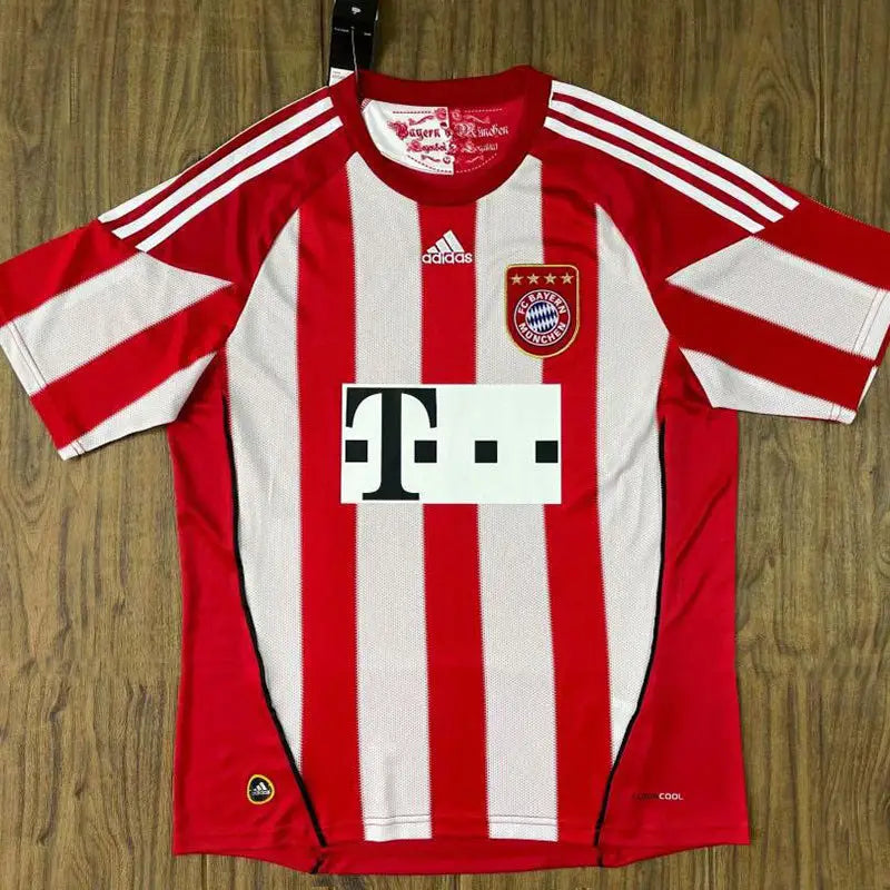 Retro Bayern Munich Home Jersey 2010/11