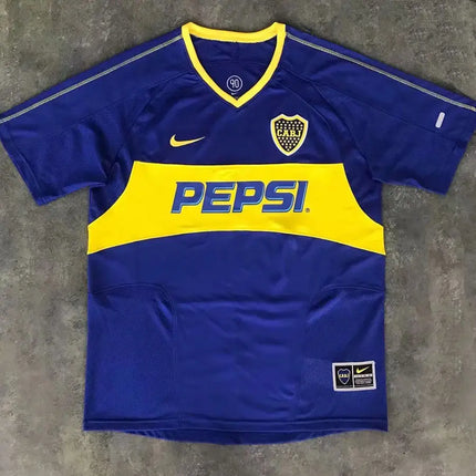 Maglia retro boca juniors home 2003 04 nike da calcio blu e gialla con crest del club e logo pepsi sul petto