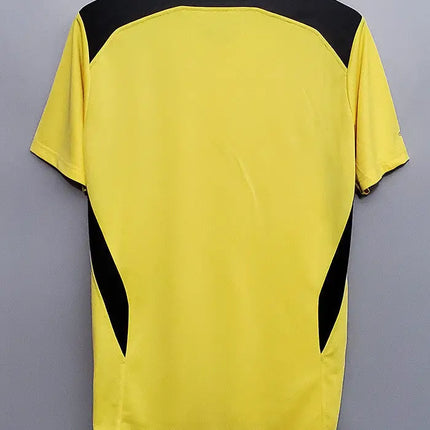 Retro Liverpool Away Shirt 2004/05