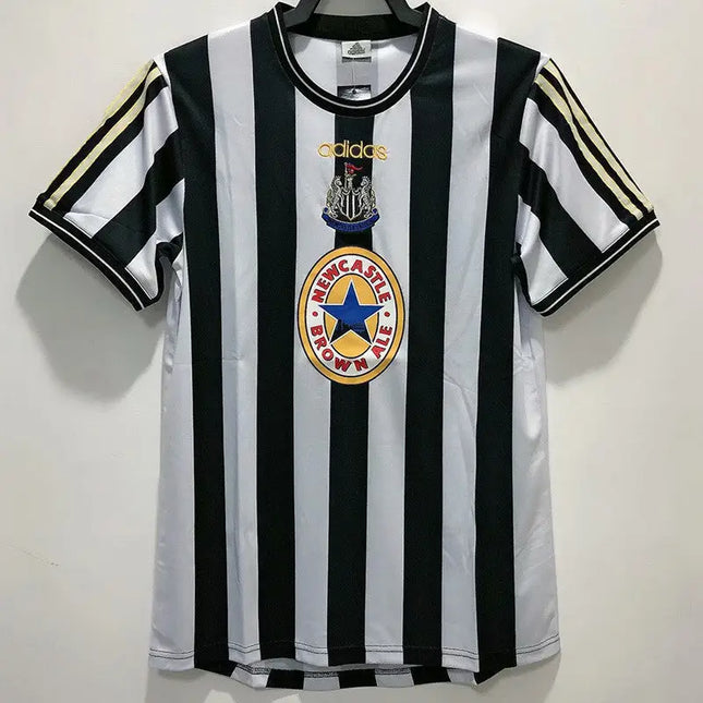 Maglia Retro Newcastle Home 1997/98_maglia_calcio_prezzo_basso_ L’OutfitdelCalcio.
