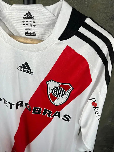 Maglia Retro River Plate Home 2009/10_maglia_calcio_prezzo_basso_ L’OutfitdelCalcio.
