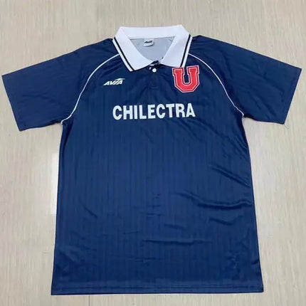 Maglia retro universidad de chile home 1994 95 polo manica corta blu navy con colletto bianco logo rosso e scritta chilectra sul petto