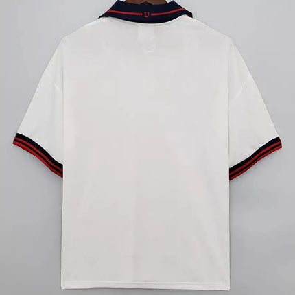 Maglia retro universidad de chile trasferta 1998 99 polo bianca con bordi navy e rossi e logo u ricamato al collo