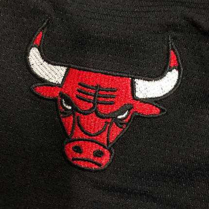 NBA Chicago Bulls Black and Red Shorts 2021/22