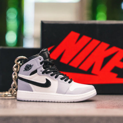Jordan 1 NYC to Paris Keychain