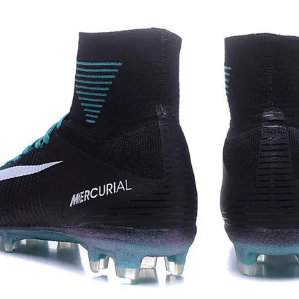 Scarpe da calcio nike mercurial superfly v replica nere con accenti teal e design alto e slanciato