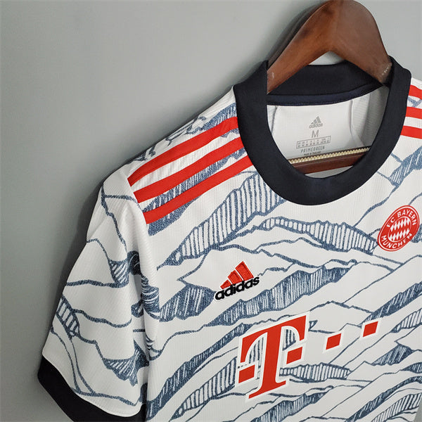 Terza Maglia Bayern Munich 2021/22 ( con Taglia XXXL e Taglia Bambino )